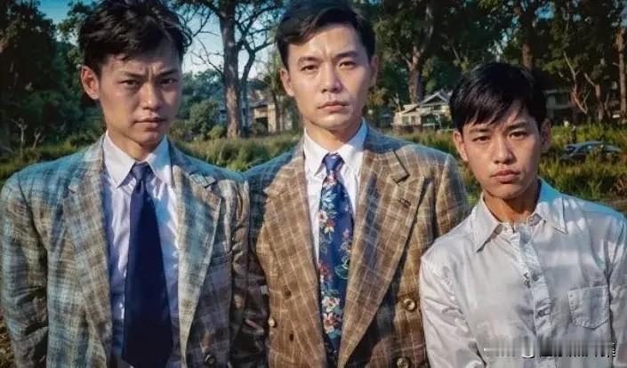 1949年夏，杨振宁刚结束在普林斯顿高等研究院的博士后研究，回到母校芝加哥大学访