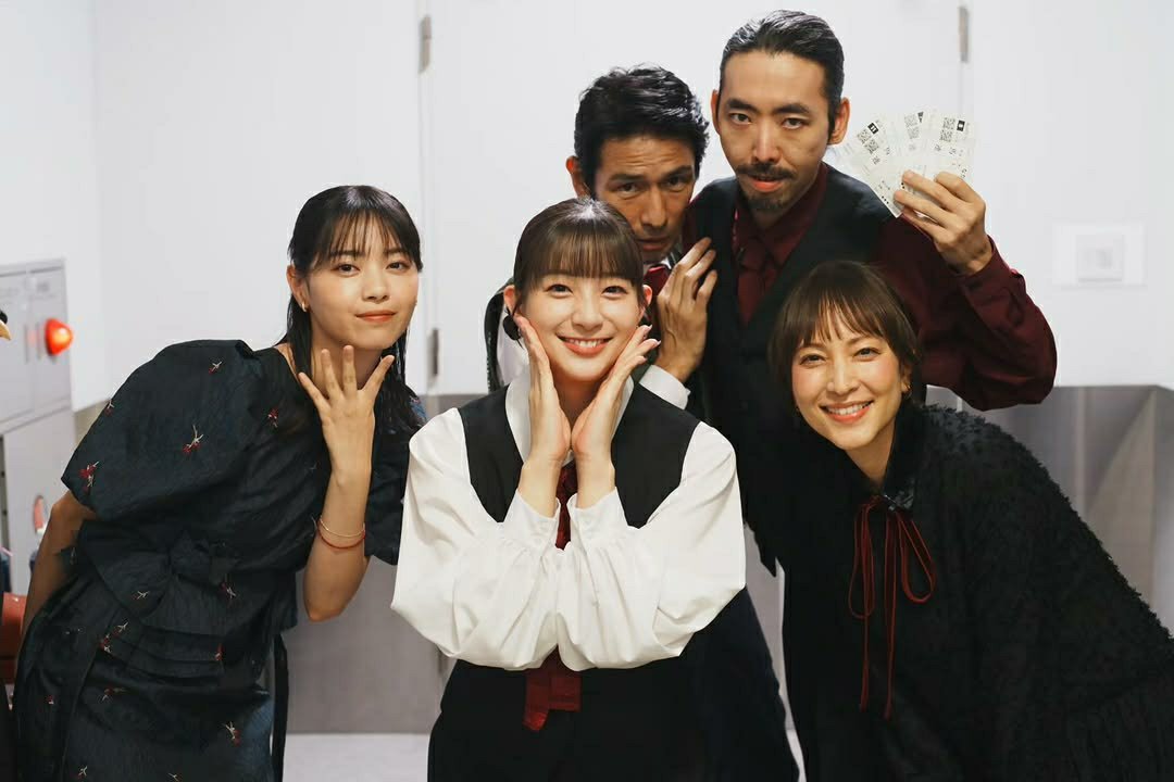 日娱新闻足立梨花 足立梨花ins。 