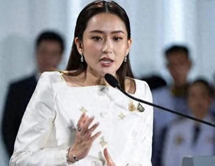 佩通坦自救，24小时后，洪森父子遇刺，背后竟是美国的“颜色革命”！
 
8月4日