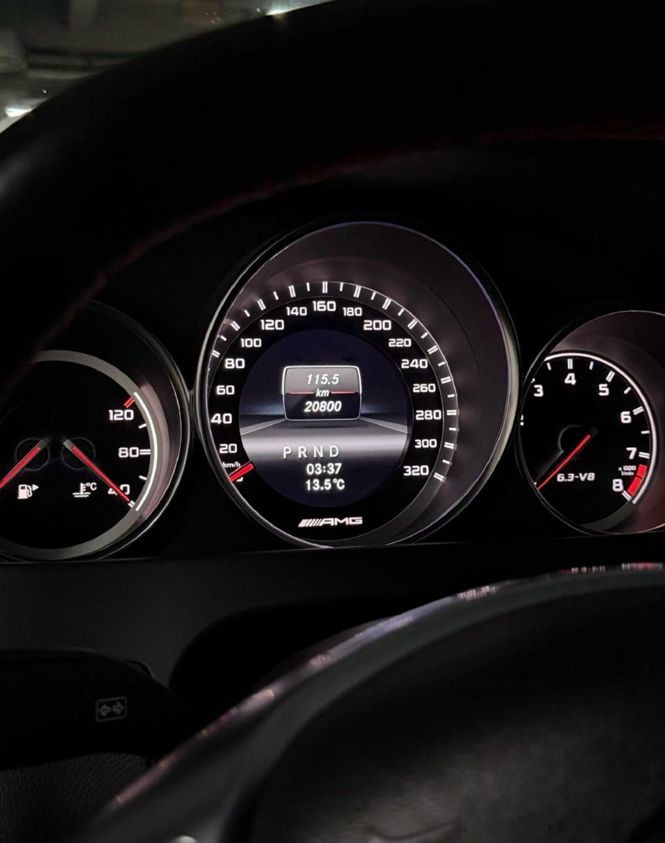 奔驰C63 AMG black Series，13年落户、20800km 隐藏款