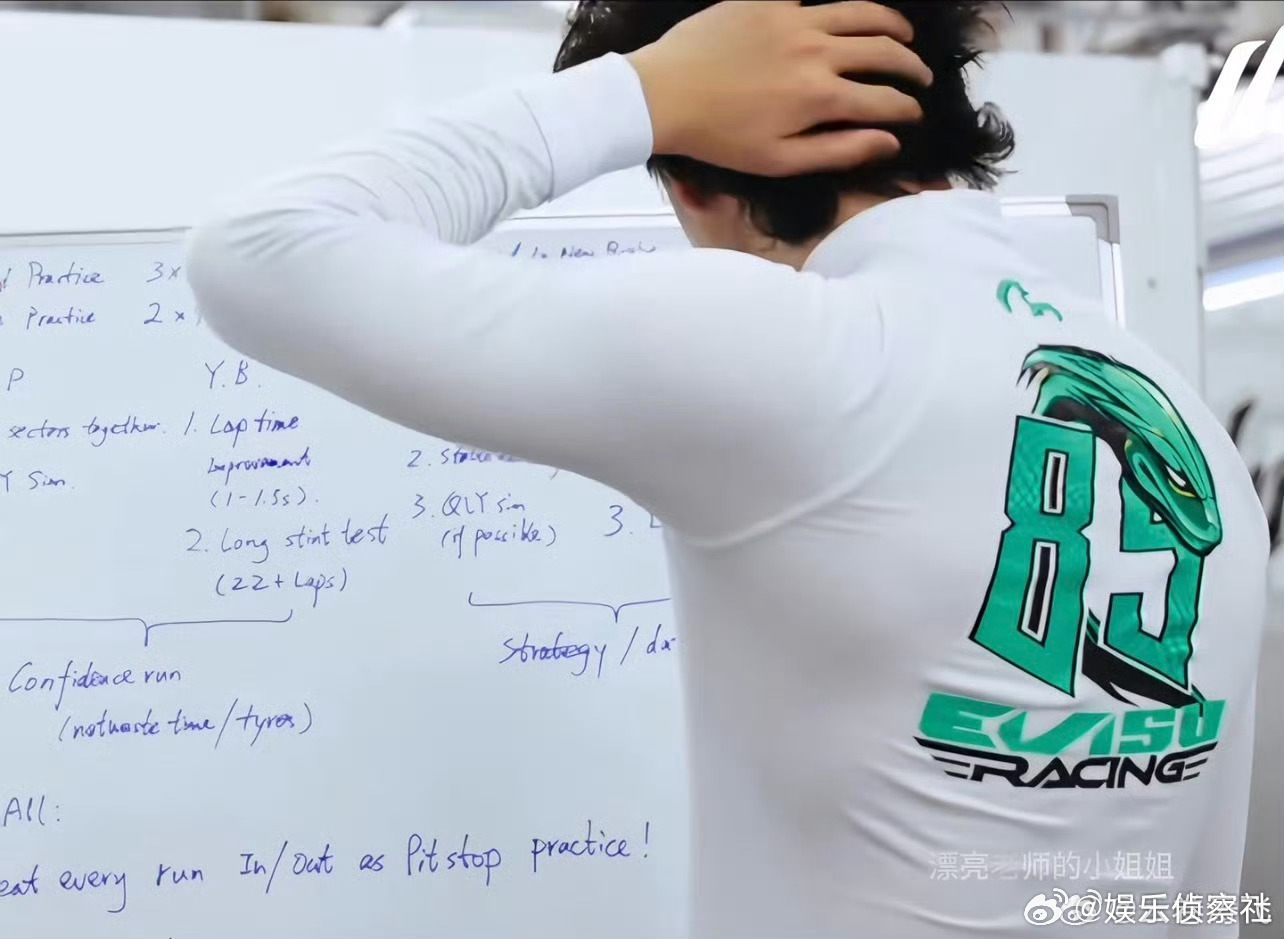 没想到王一博上的是全英文课程，好厉害啊～