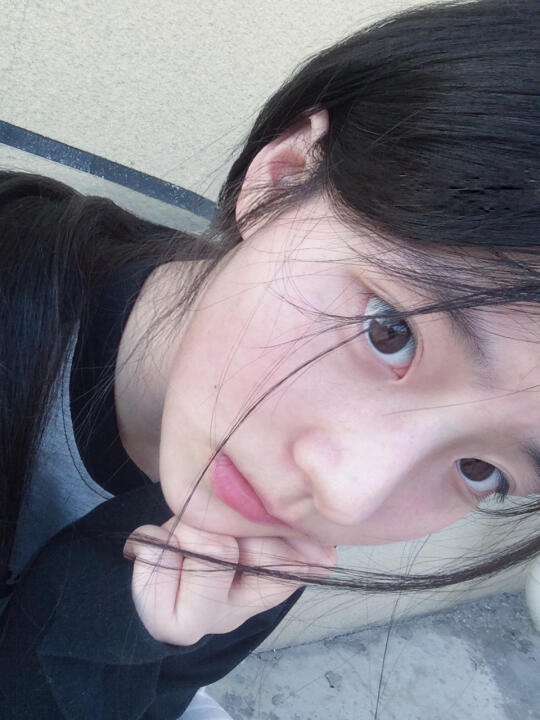 侧脸