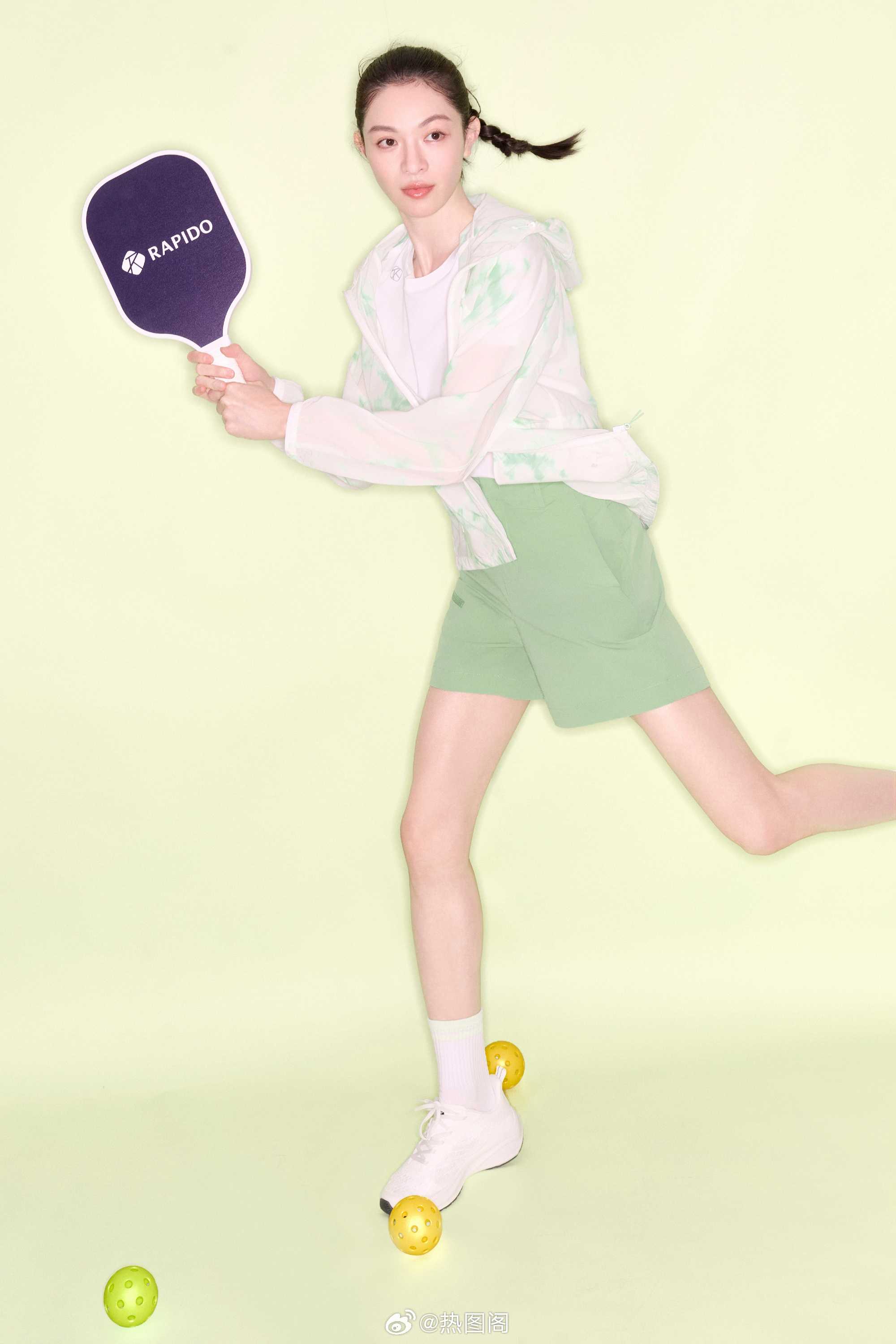 运动美女钟楚曦这大长腿 