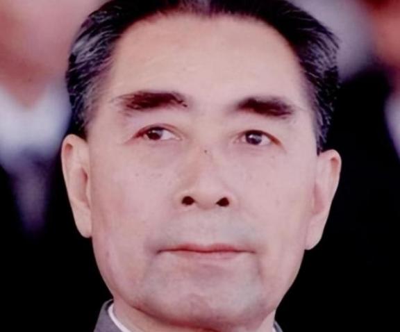 周总理唯一的儿子，却隐瞒真实身份40多年，直到总理去世后才被人知晓，更不可思议的