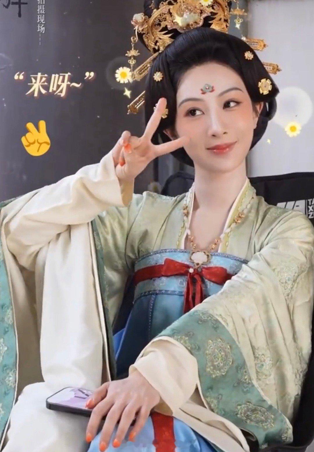 《国色芳华》开年古装大戏，大家看好杨紫吗？ 