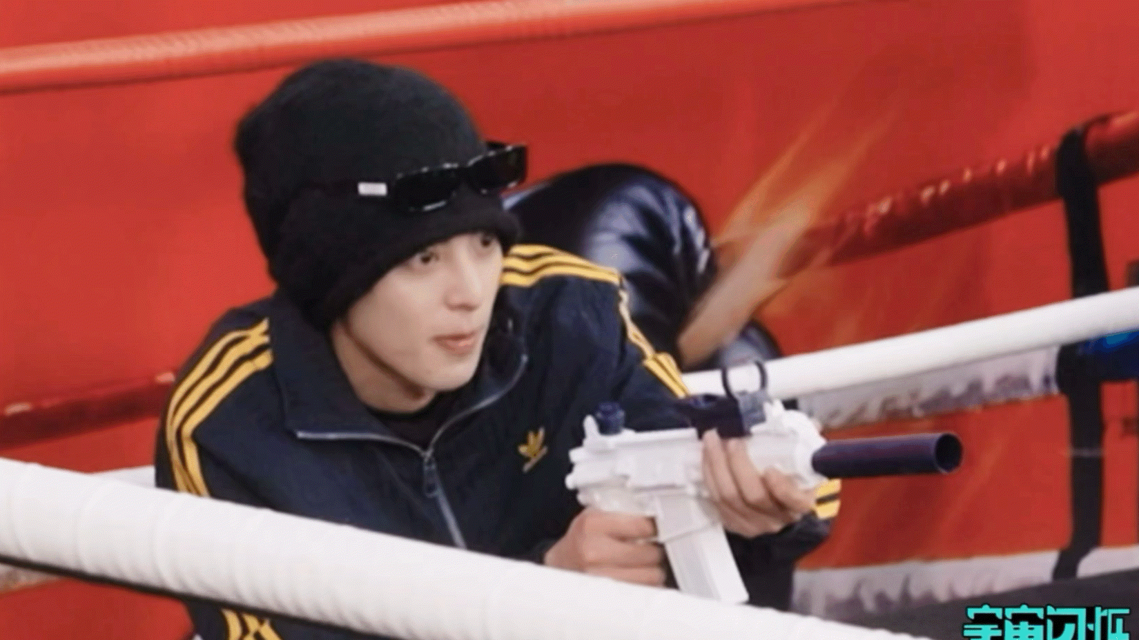 今日坚持跑椭圆机四十分钟第155天✅ 今天晚饭吃了一小碗我爸做的黄酒浸黑枣（枣+