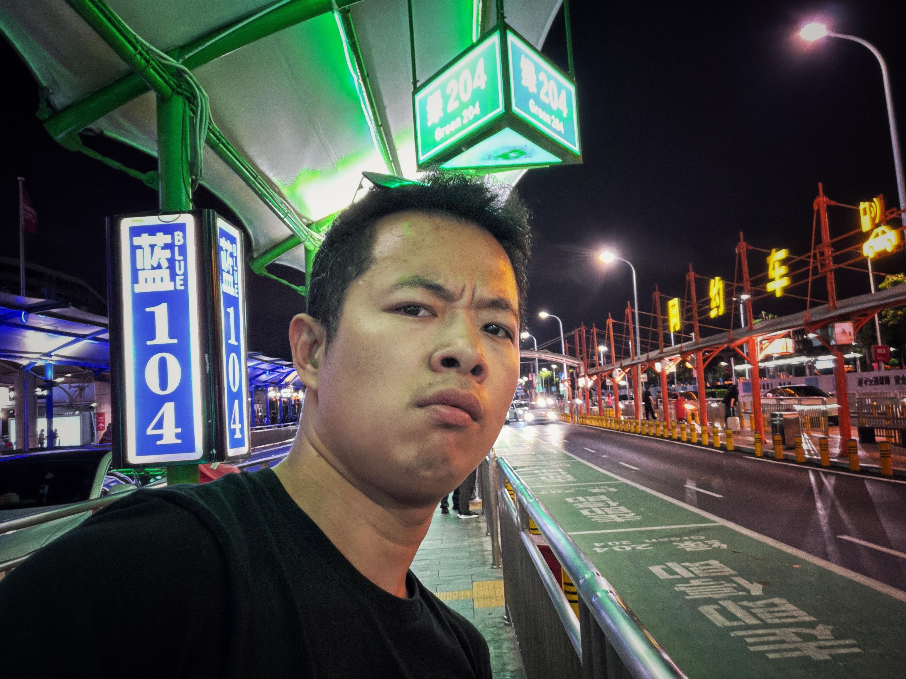 太热了，深圳令我汗流浃背💦欣哲频道 深圳·深圳宝安国际机场