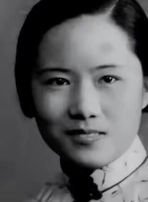 她帮美国造出原子弹，37年后回国，见到周总理开口第一句话是：“我找不到父母的坟了