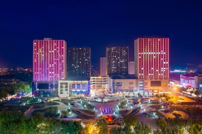 今年平阴将打造2处夜间消费集聚区，释放夜间经济活力！1月27日，新黄河记者在平阴