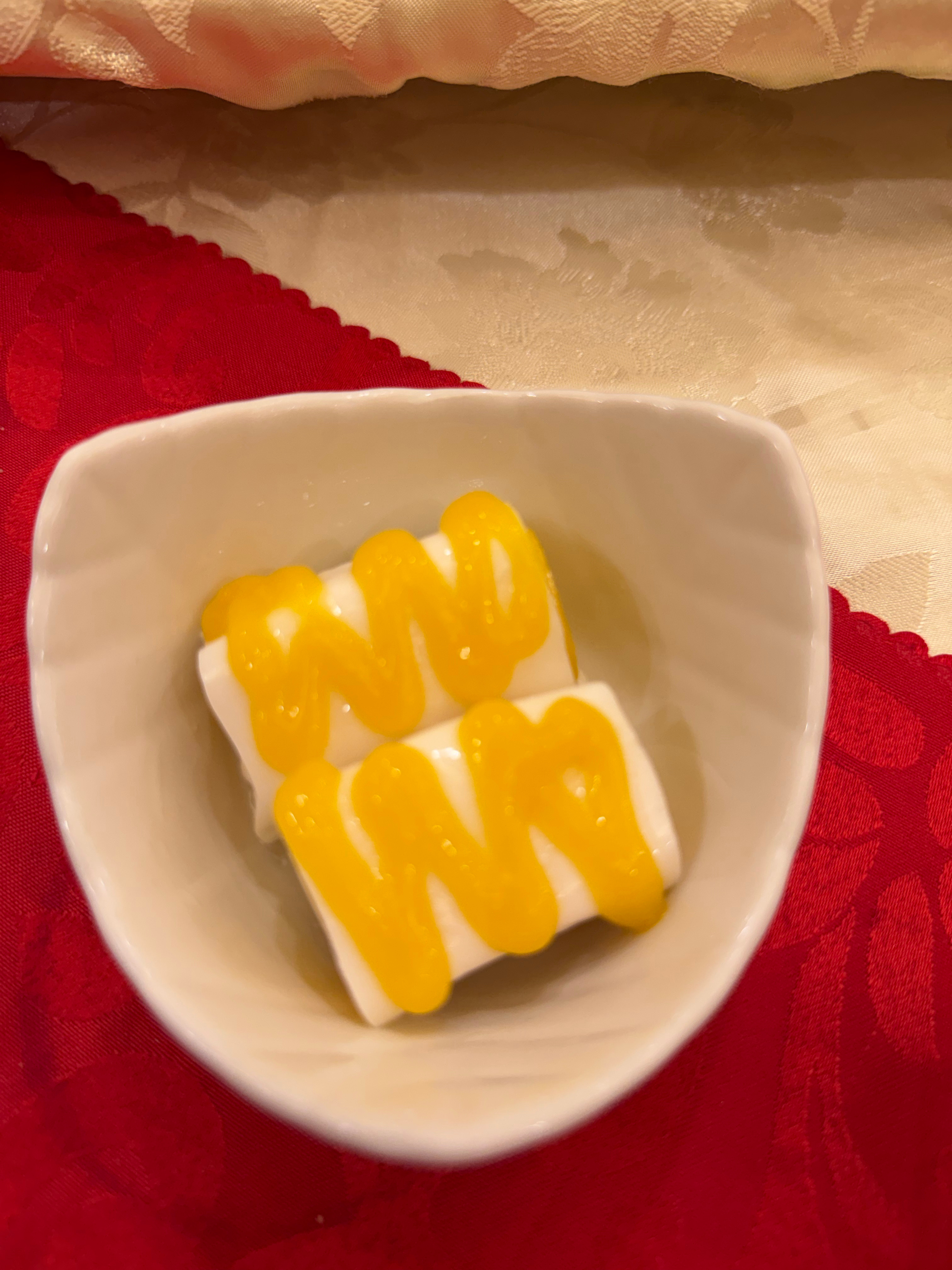 一张图证明我来过这里 芒果布丁，餐后甜品。同个餐厅，最近连续两次吃上。 泰国·曼
