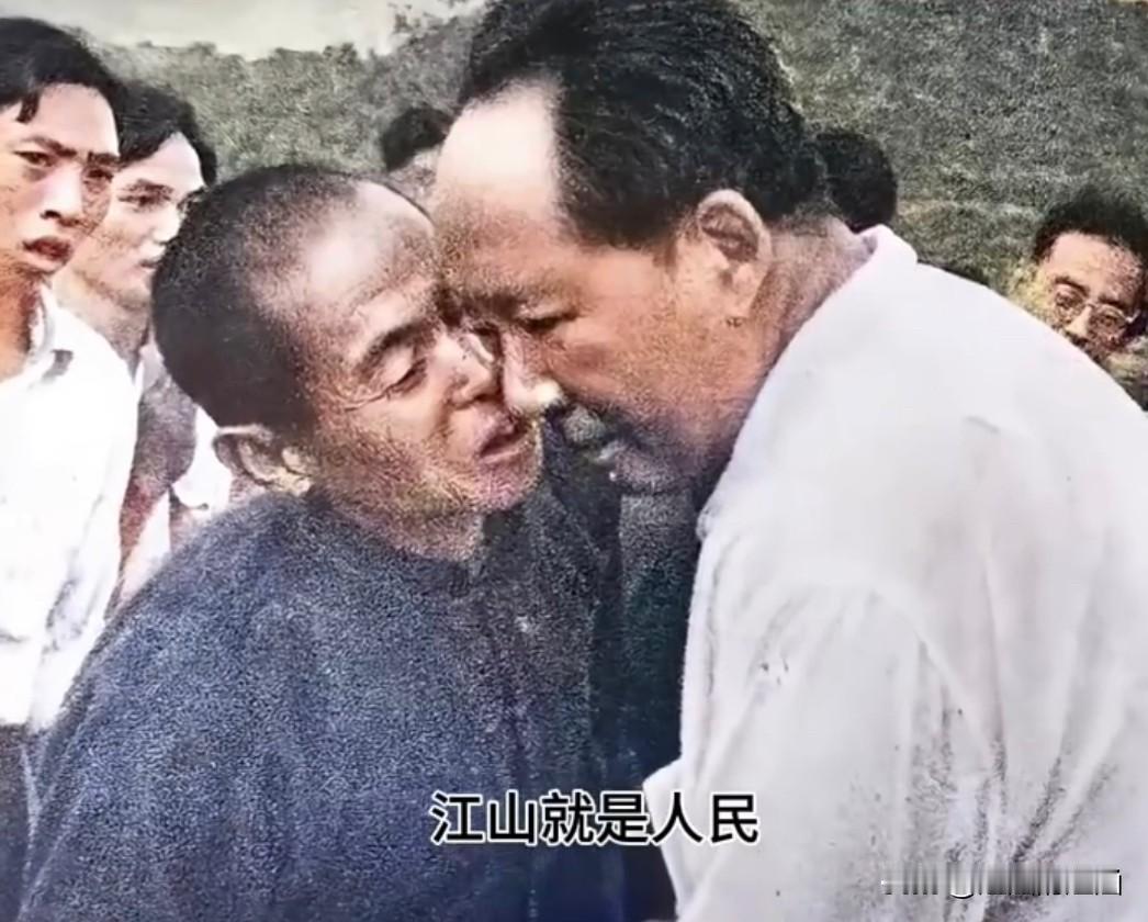 江山就是人民，人民就是江山！读懂这句话，才懂真正的初心

何为江山？说到底，百姓