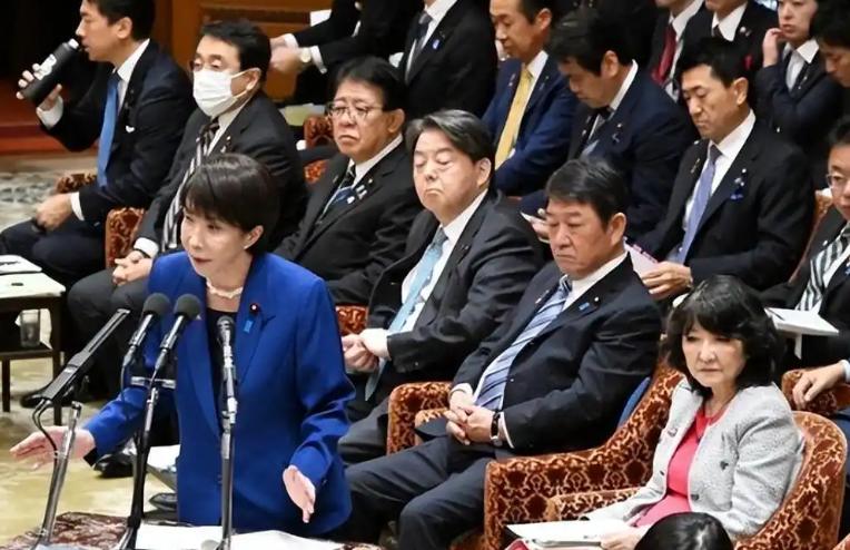 最近，围绕日本新版《防卫白皮书》和台海议题，网上又有人翻出一套说法：法媒曾转述，