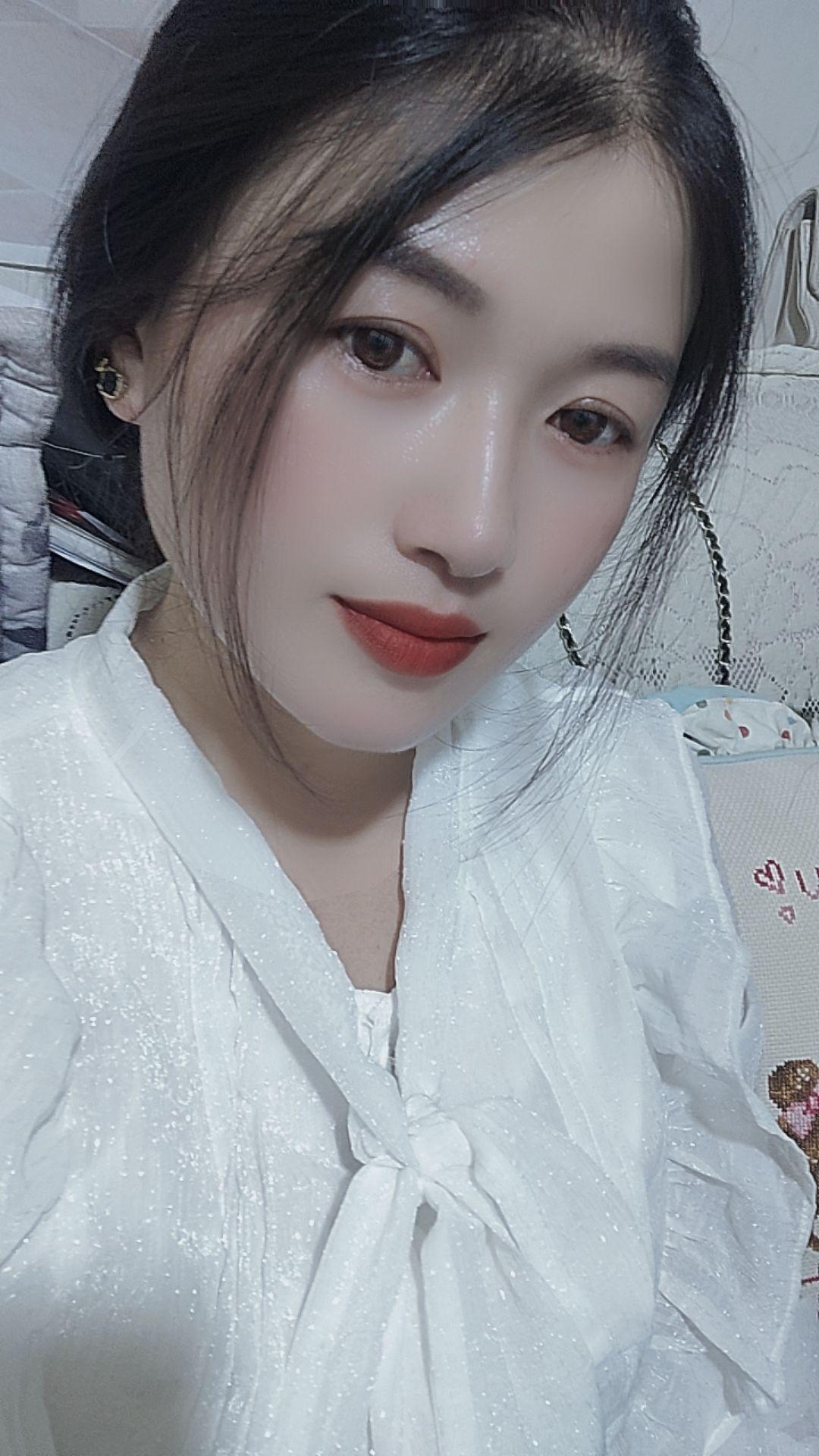 如果别人说你两句，你就受不了了，被两句话干扰得吃不好，睡不好，你想想你...