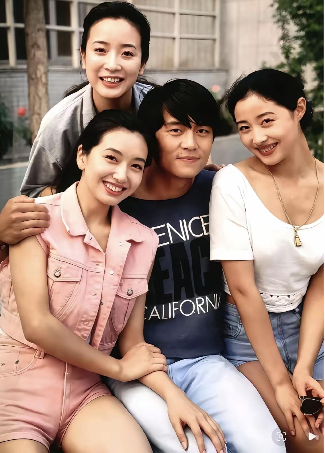 几位演员看着很熟悉，为什么一个名字也想起来，你有这种既熟悉又想不起来同感吗？