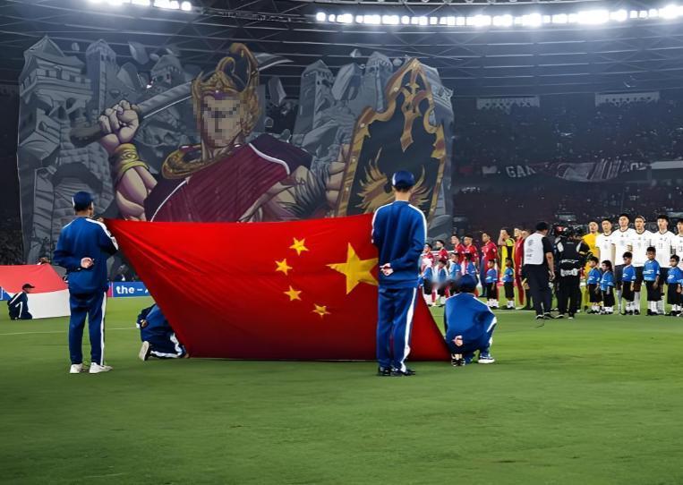 网友表示：中国男足烂在队员，根在上层！凭什么一个毫无成绩的国家男子足球队，却享受