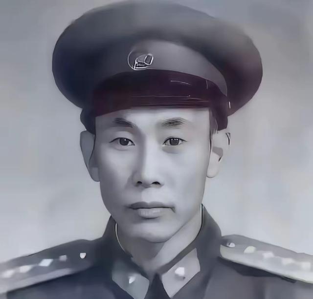 1949年，老红军黄明生回家。十几年的仗打完了，他以为是衣锦还乡，结果推开门，家