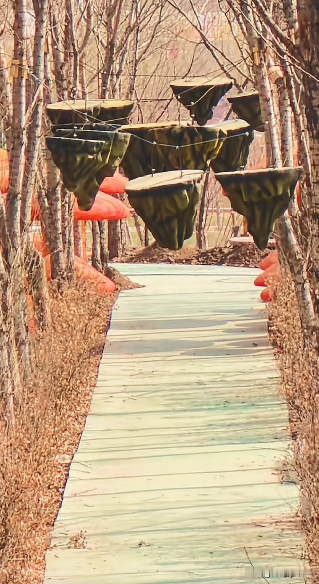 锦州西游梦幻谷正在如火如荼建设中，传说投资了几个亿，作为锦州人真心希望他能建设成