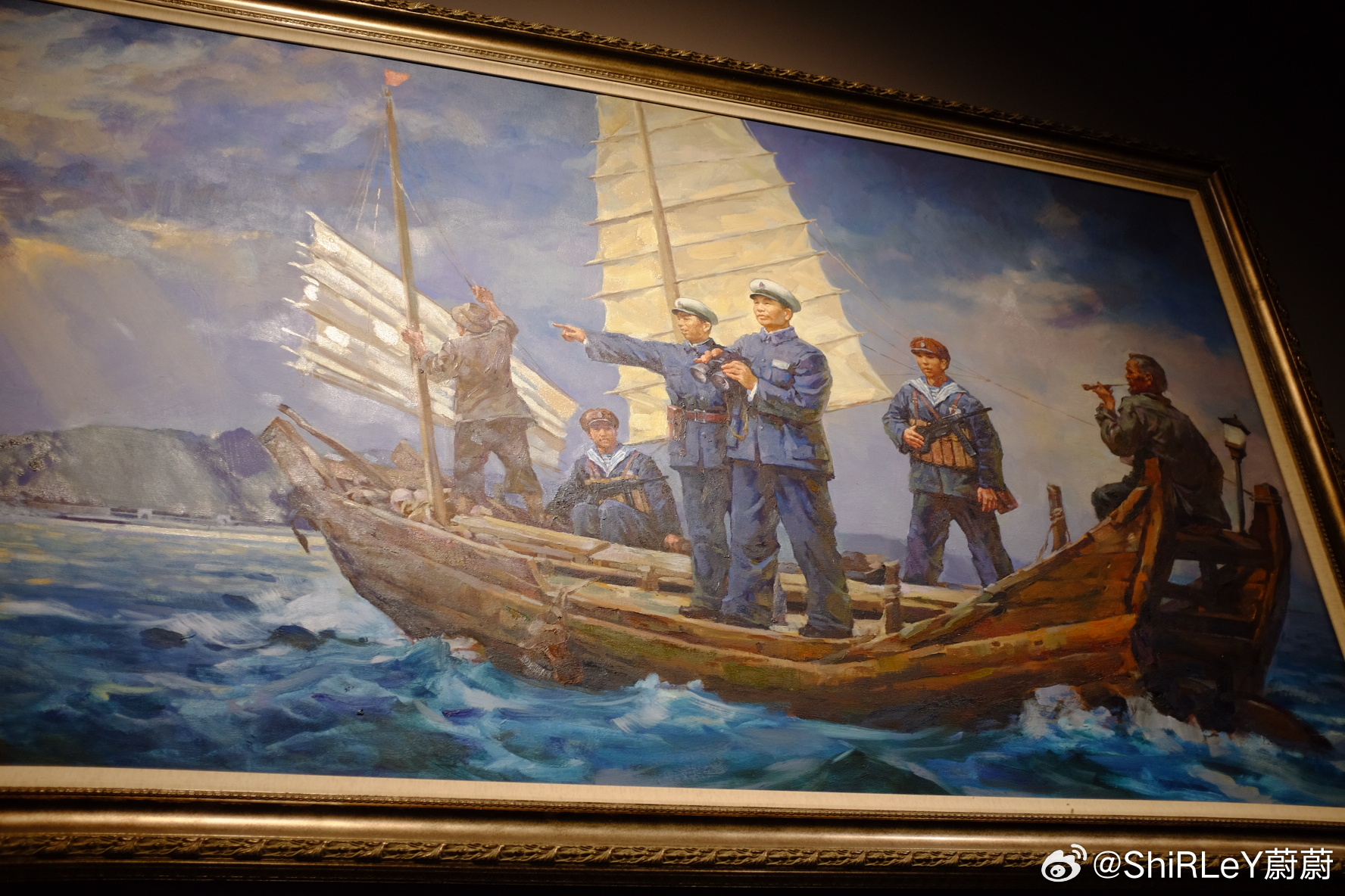 海军博物馆，提前订好票，但是因为午饭吃太晚结果只逛到两个展厅而已。 青岛·中国人