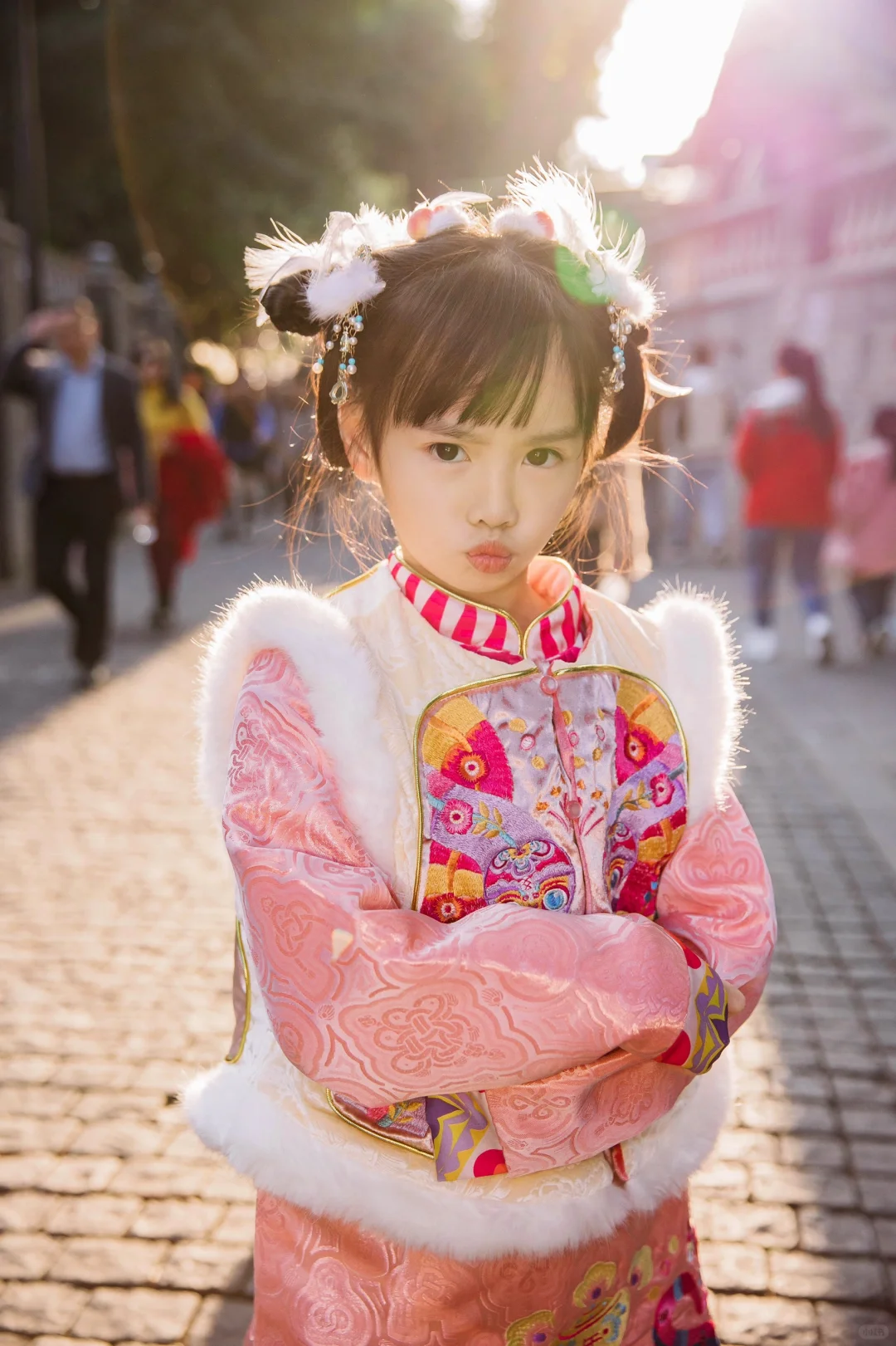 给娃的春节仪式感，这套更适合除夕or 初一？