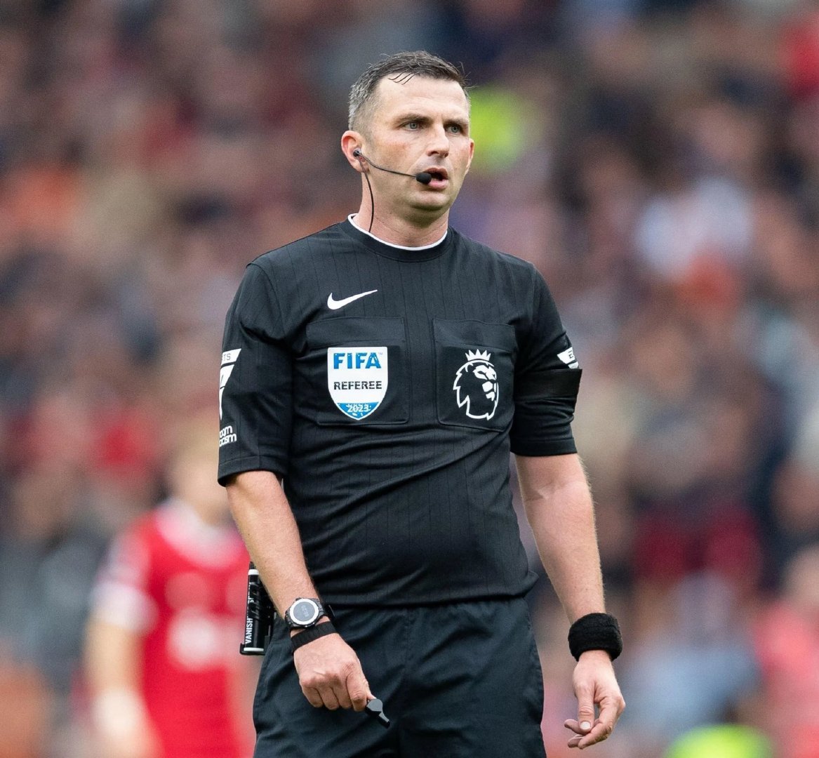 英超裁判迈克尔·奥利弗将执法 皇马vs拜仁 的首回合比赛。此前4次执法皇马的比赛