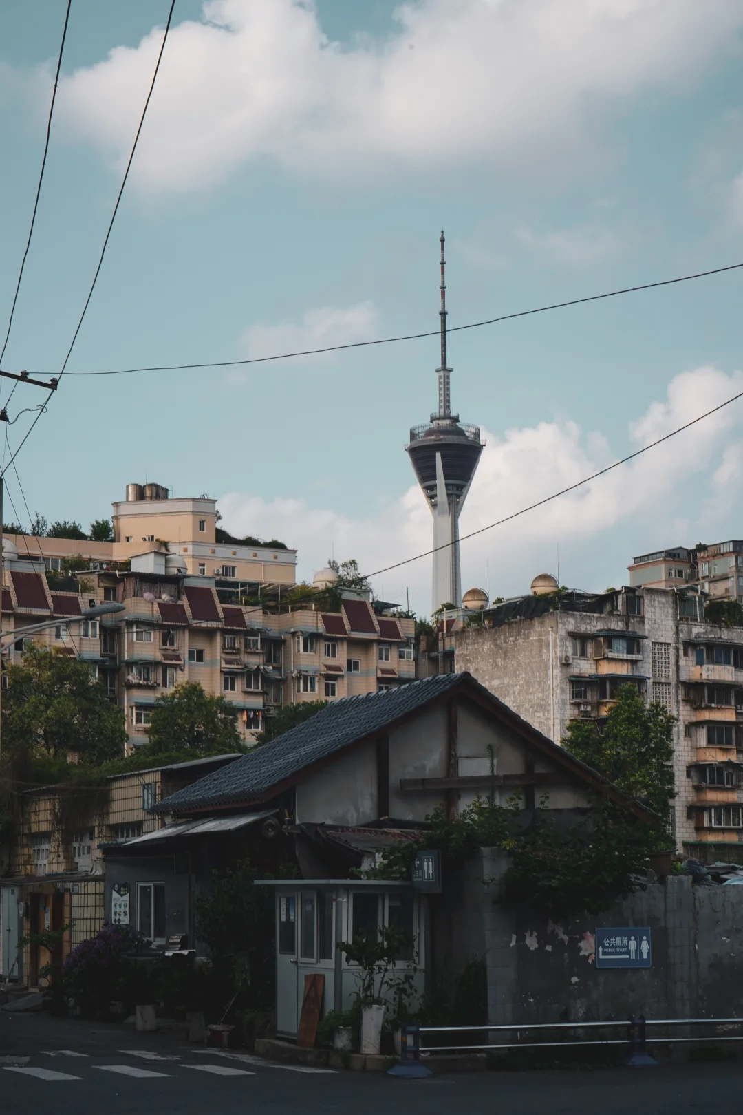 比起春熙路，我更推荐这几条老街citywalk