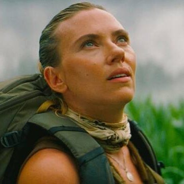 据报道，一部新的《侏罗纪世界》电影正在筹备中，scarlett johansso