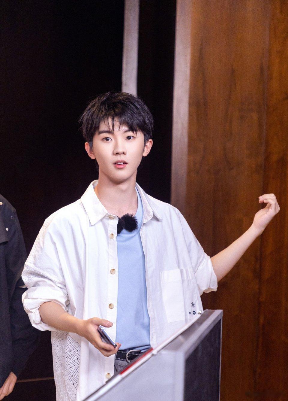 #马嘉祺[超话]#mjq#马嘉祺全员加速中# mjq#马嘉祺新生代歌手# 人来人