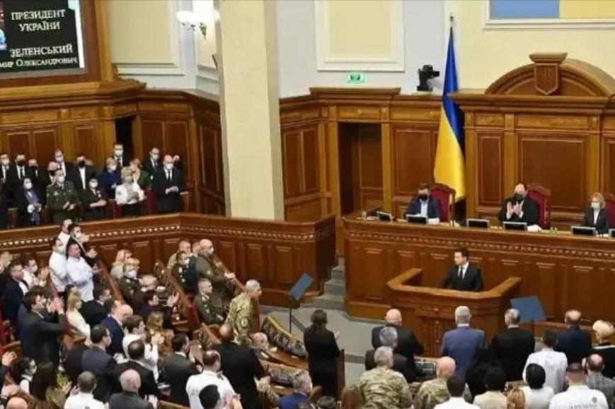 倒计时开启！泽连斯基或24小时内告别总统府，接班人锁定

乌克兰政坛要变天了！泽