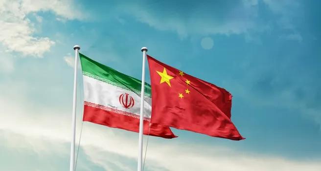 制裁与斡旋并存：中国在美伊僵局中的“利益捆绑”式调停

据CNN报道，随着美伊冲