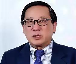 高志凯刚把甲午海战的旧账翻了出来，一句话捅破了窗户纸。

这话听得人心里发凉。