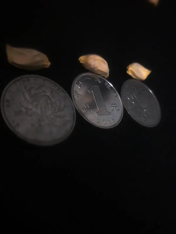 头条平台为何人人喜爱？我来到这个平台，粉丝已有三万多，文章写了五千余篇，可碎银却