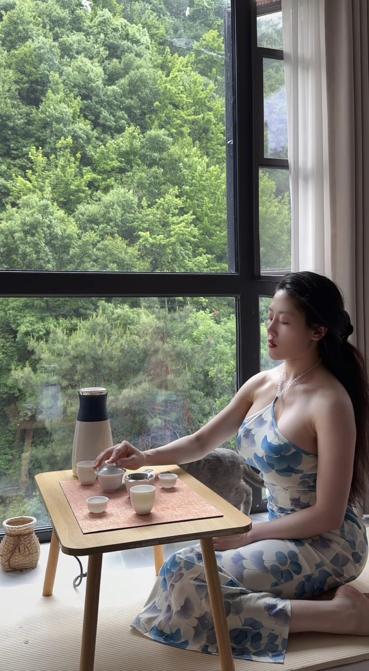 远离包装过度的人！就像远离包装过度的礼品！

该说的，都说好几遍了！如果让我再说