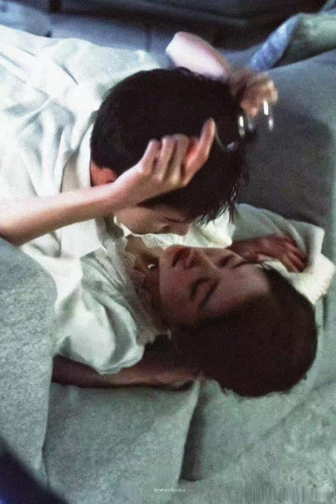 关晓彤李昀锐的身高差 关晓彤李昀锐身高差般配度 关晓彤和李昀锐站一起那个画面太舒