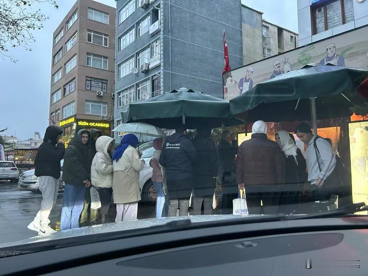 还得是国产拉面才好，搞的首都安卡拉没吃过面条一样