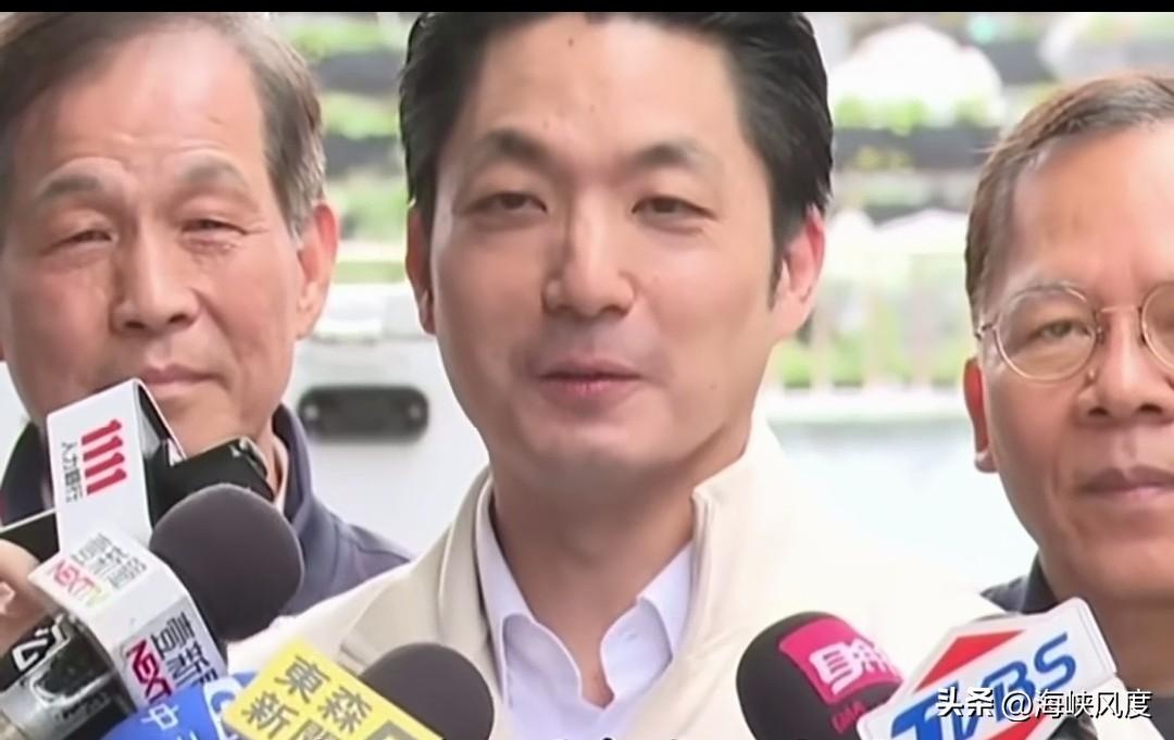 台湾记者今天问蒋万安是否客串了陆剧《逐玉》里金爷的角色。蒋万安说，据说这是个陆剧