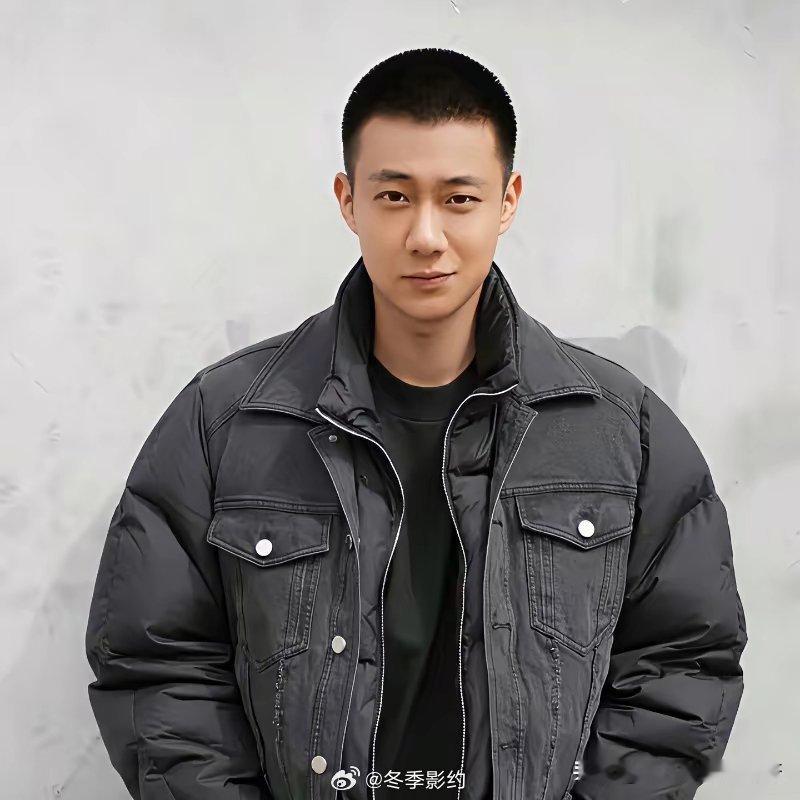 我能接受张凌赫演男主角也能接受陈飞宇演男主角但真的接受不了高至霆一直火不起来！高