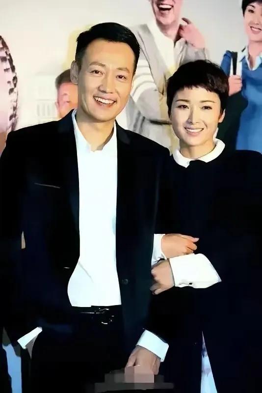 辛柏青与黄曼，他俩是多次合作的演员搭档，多次饰演夫妻。2014年，他俩首次合作饰