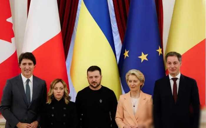 🔍🌐 全球军事动态：乌克兰陷入困境，国际援助之路
📆 2024年2月26日