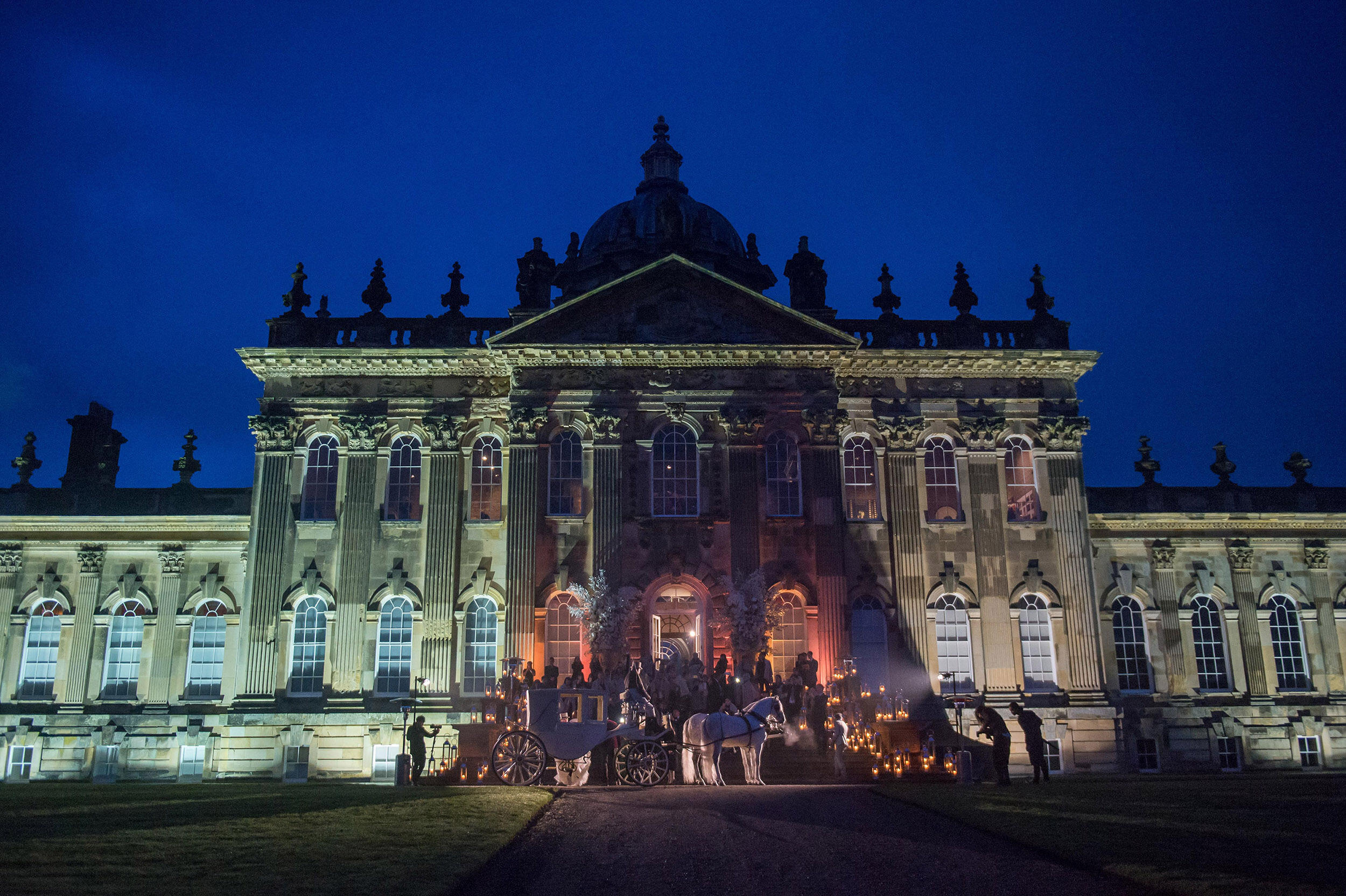 周杰伦珍藏10年求婚昆凌影片首度曝光 单膝下跪画面超梦幻周杰伦求婚视频 周杰伦新