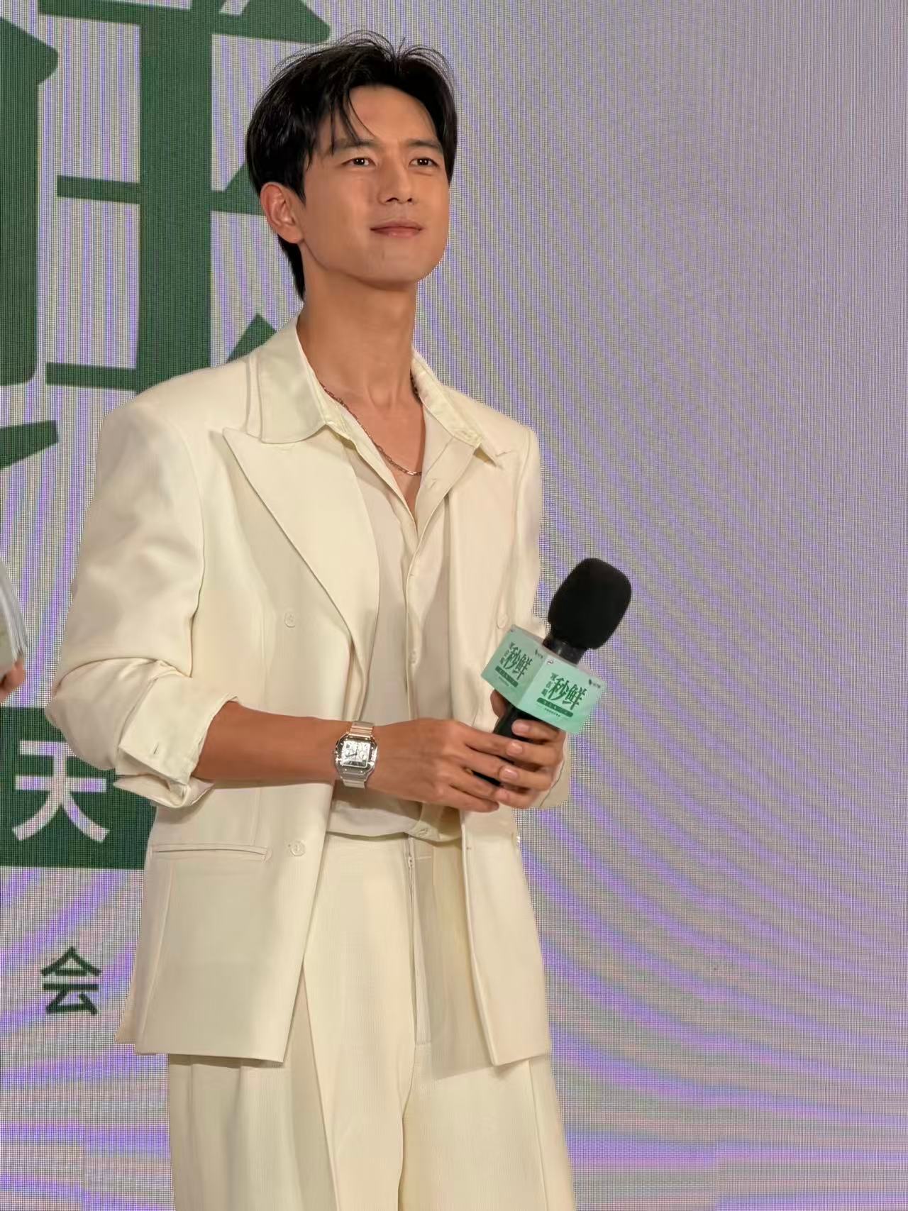 李现回家宠粉 这场武汉线下活动内容好丰富！痛楼、DIY 鲜奶咖、趣味猜词、宠粉抽