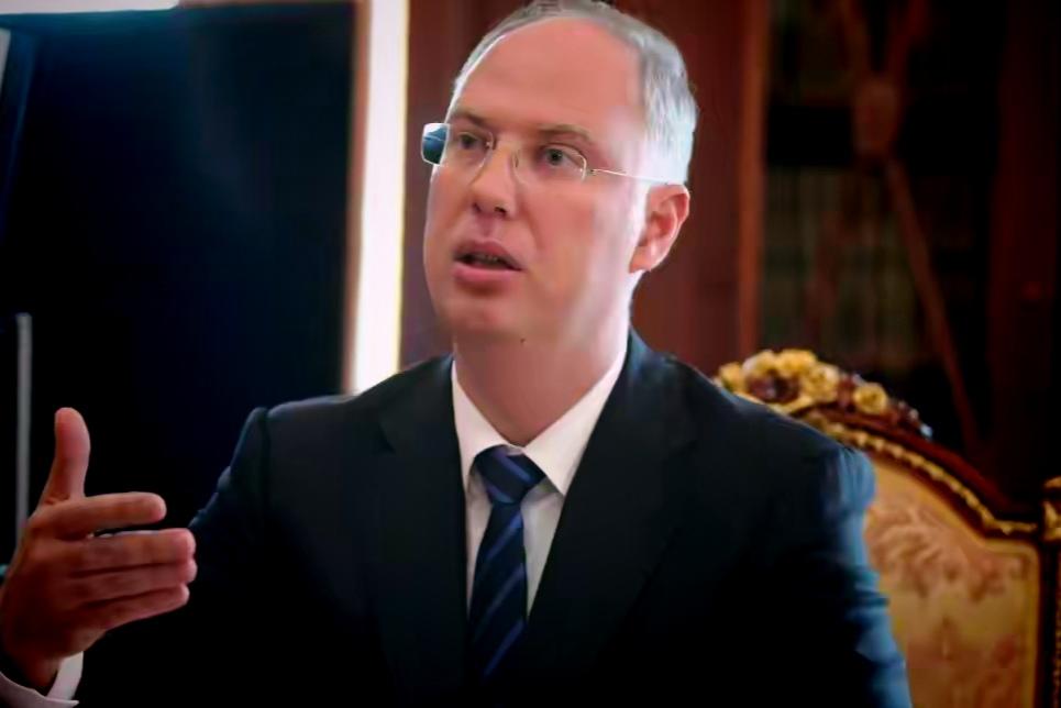 两小时密谈，出门就撂下一句话：以后再说

2月26号下午，德米特里耶夫跑到日内瓦