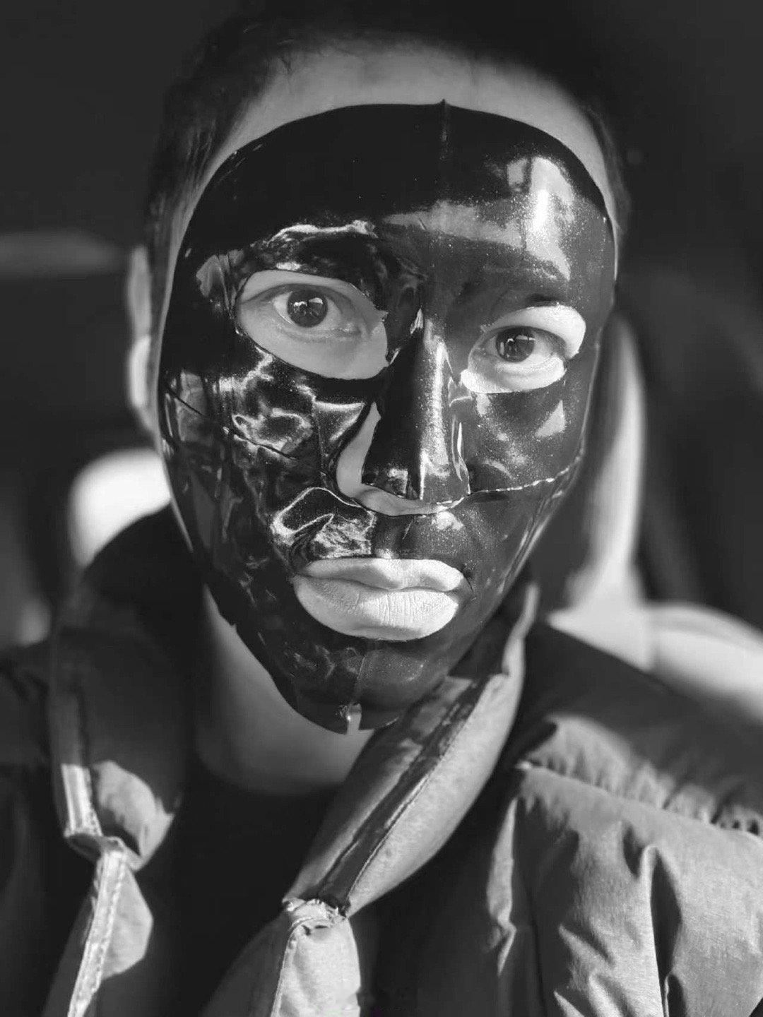 陈坤敷面膜这事儿真能追更！