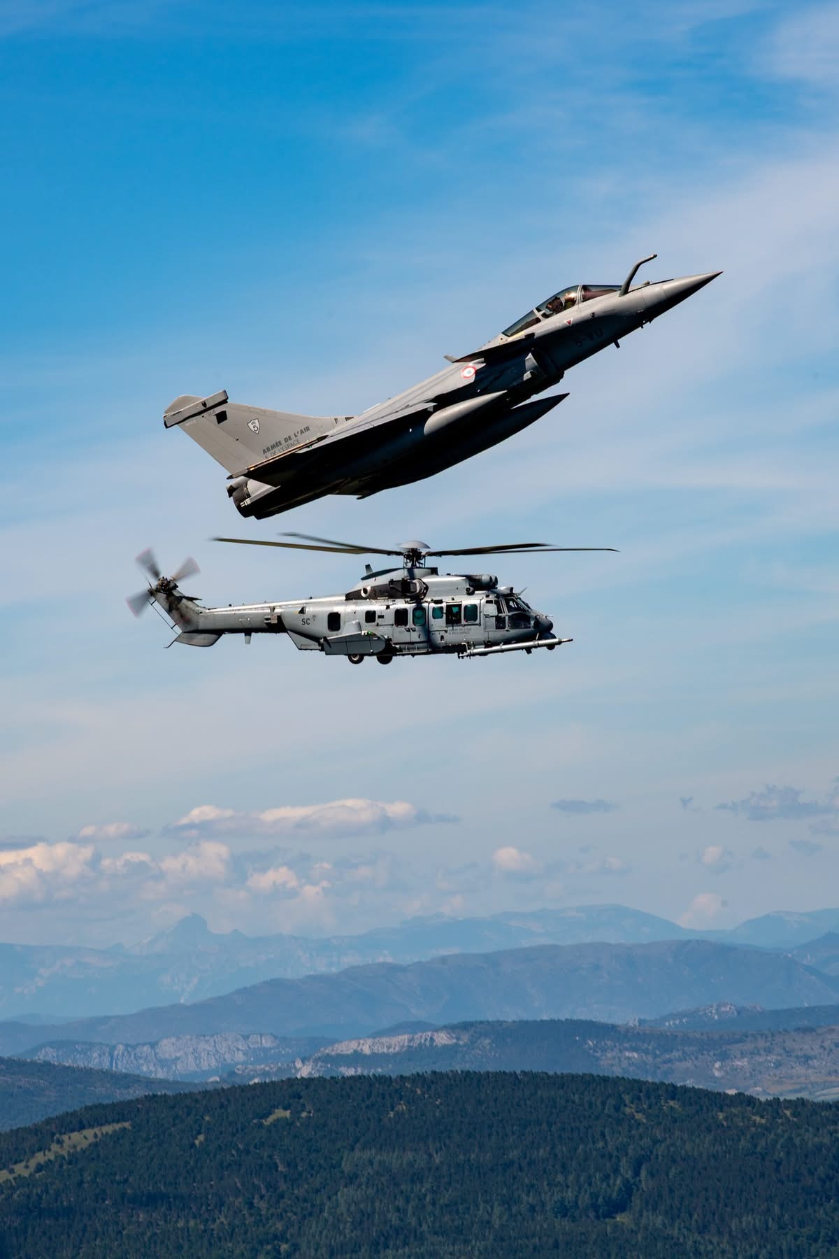 今日阵风旋翼视界 早安 法国空天军（AAE）阵风、狞猫和美洲豹Photo cre