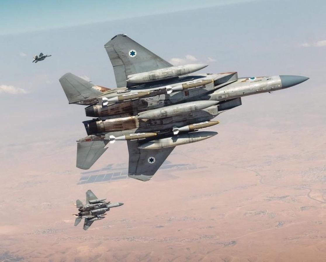 突发新闻：随着美国“亚伯拉罕·林肯”号向伊朗逼近，以色列空军进入高度戒备状态！