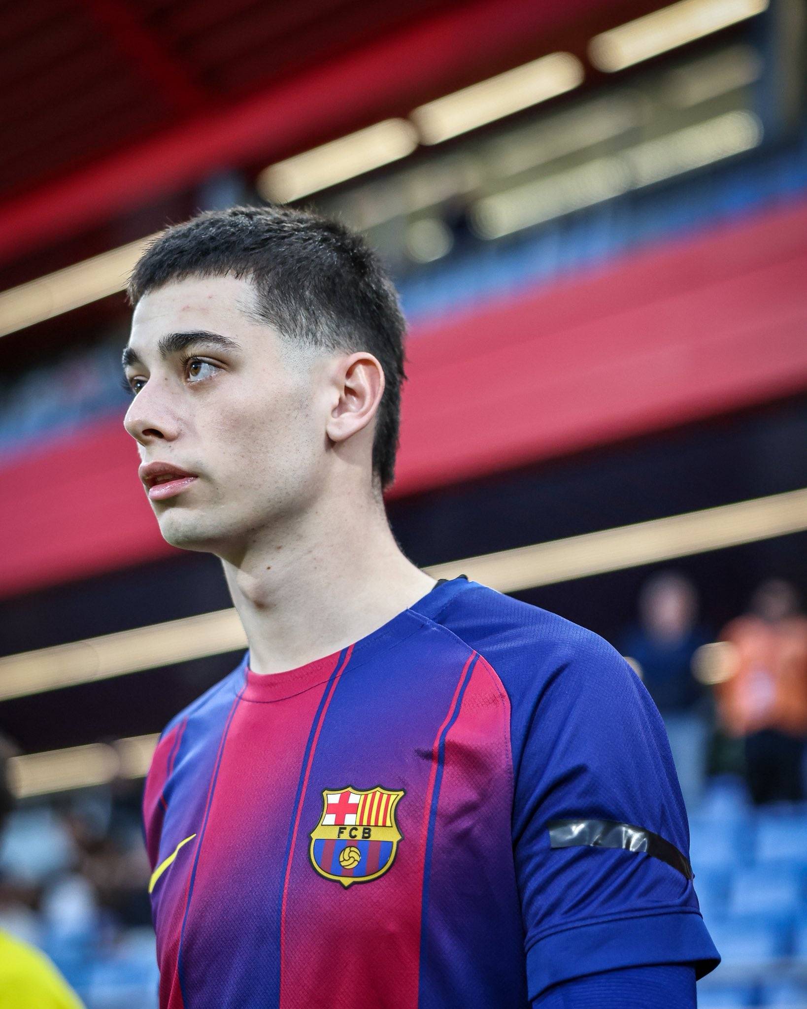 每体：奥斯卡·吉斯陶腿筋撕裂，将缺席𝟑个月。他此前刚刚从膝伤中恢复，自2025