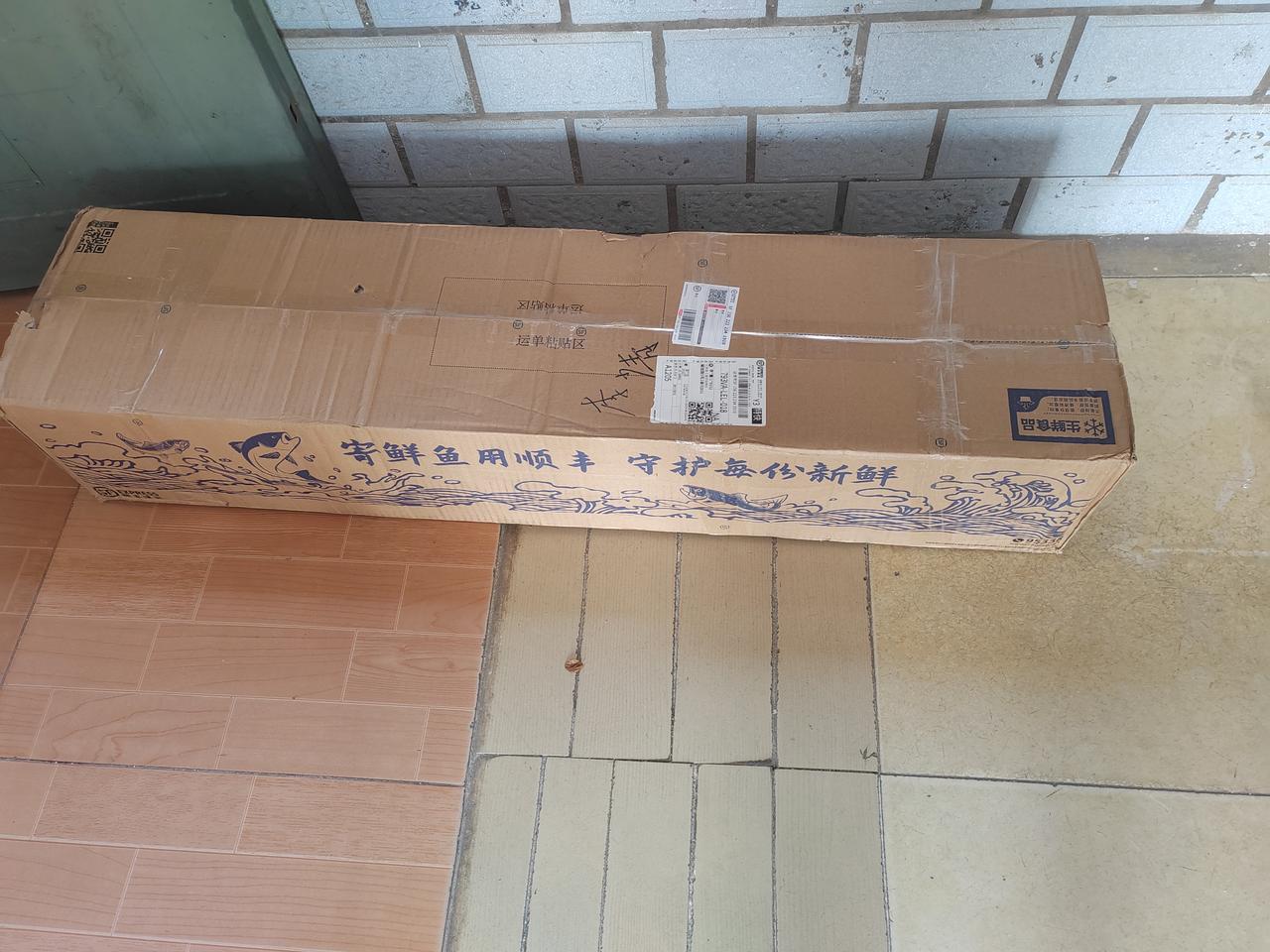 人间烟火暖，山海寄深情
 
又到了青岛鲜美鲅鱼上市的好时节，岁岁年年，如期而至。