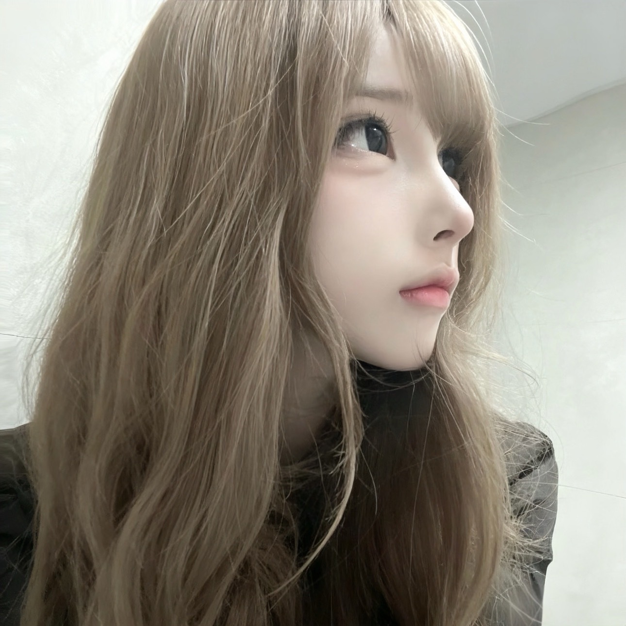 形成依赖的同时 是伤痛的开始 -女生头像｜低饱和｜头像分享｜韩系｜氛围感｜wec