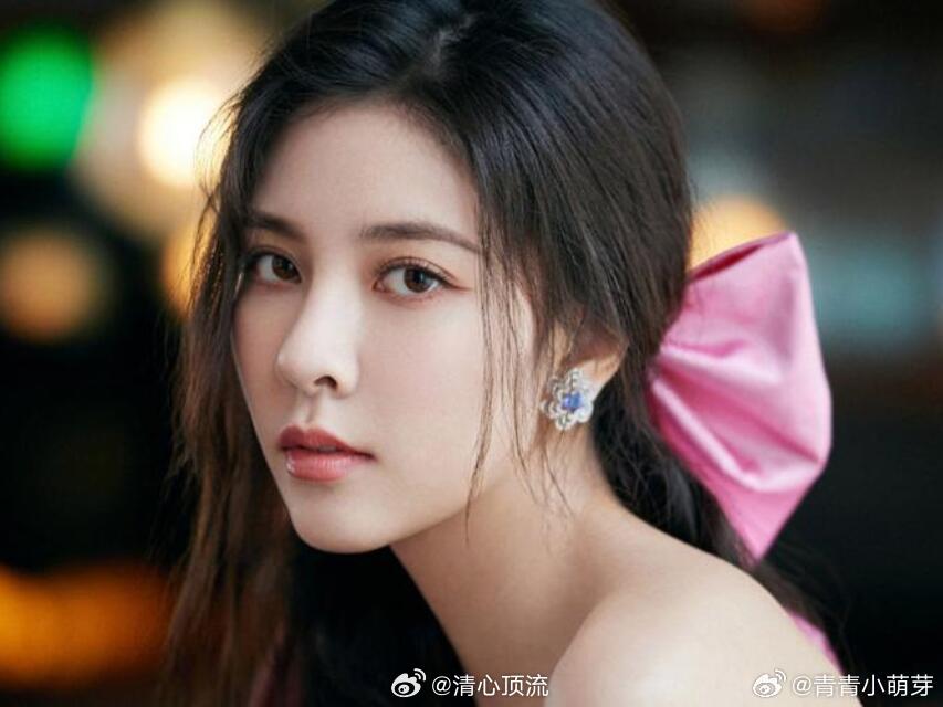 宋妍霏为什么不是supera宋妍霏舞台的唱跳细节处理堪称完美，情绪表达也十分到位