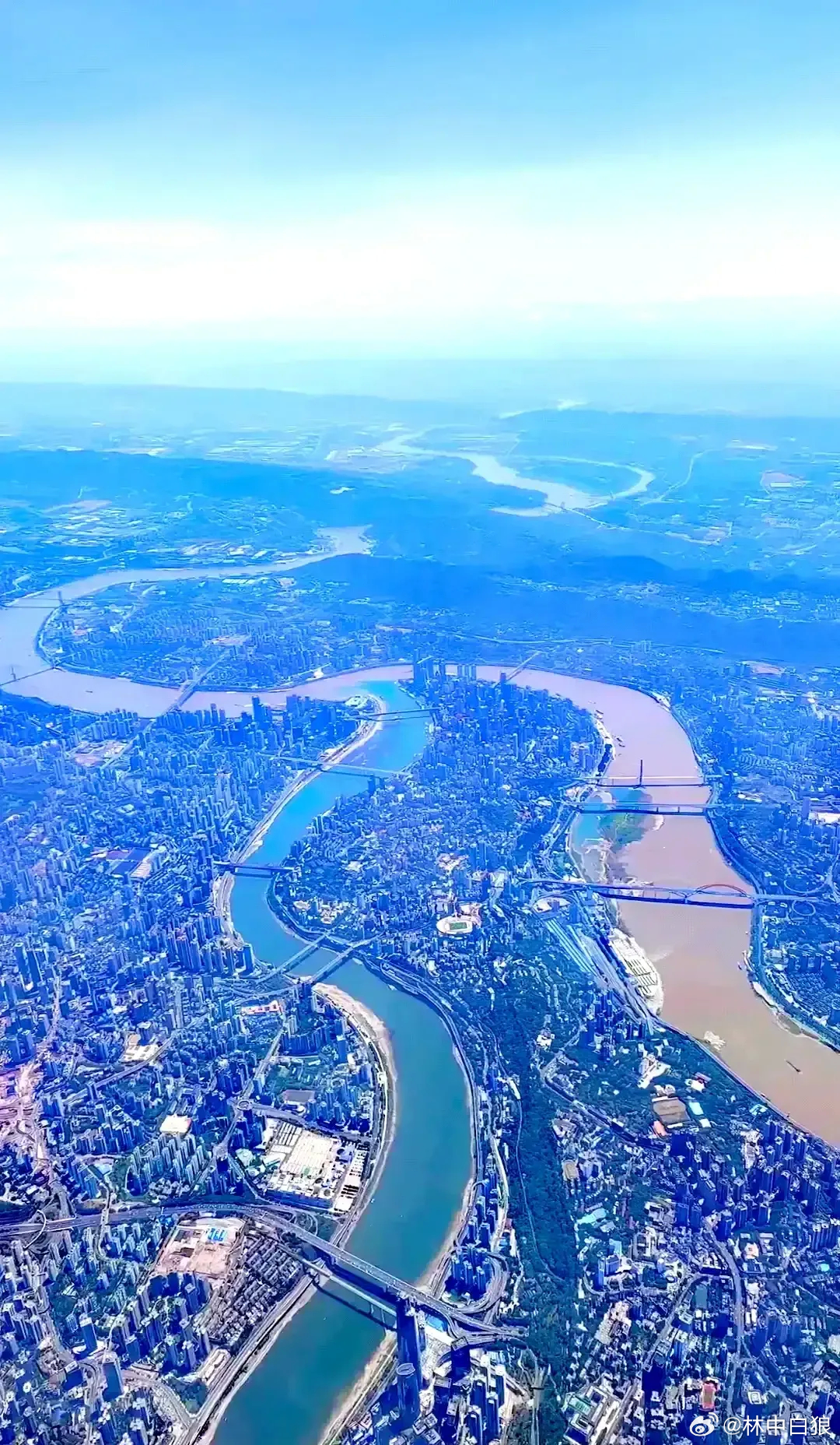 泾渭分明，两江交汇！ ​​​