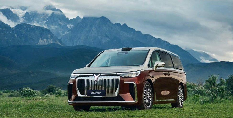 岚图梦想家凭借新能源与智能化的先发优势，已经持续领跑MPV市场一段时间了产品力为